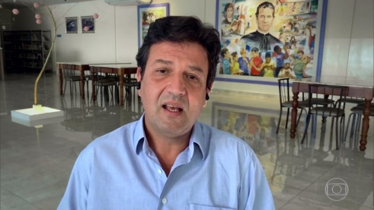 Mandetta diz que Guedes foi "burro" na condução da pandemia