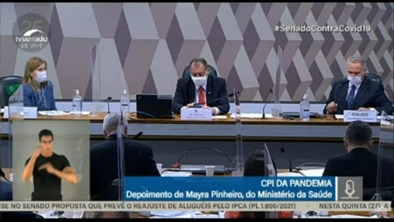 Mayra Pinheiro afirmou que Saúde nunca indicou medicamentos a Covid-19