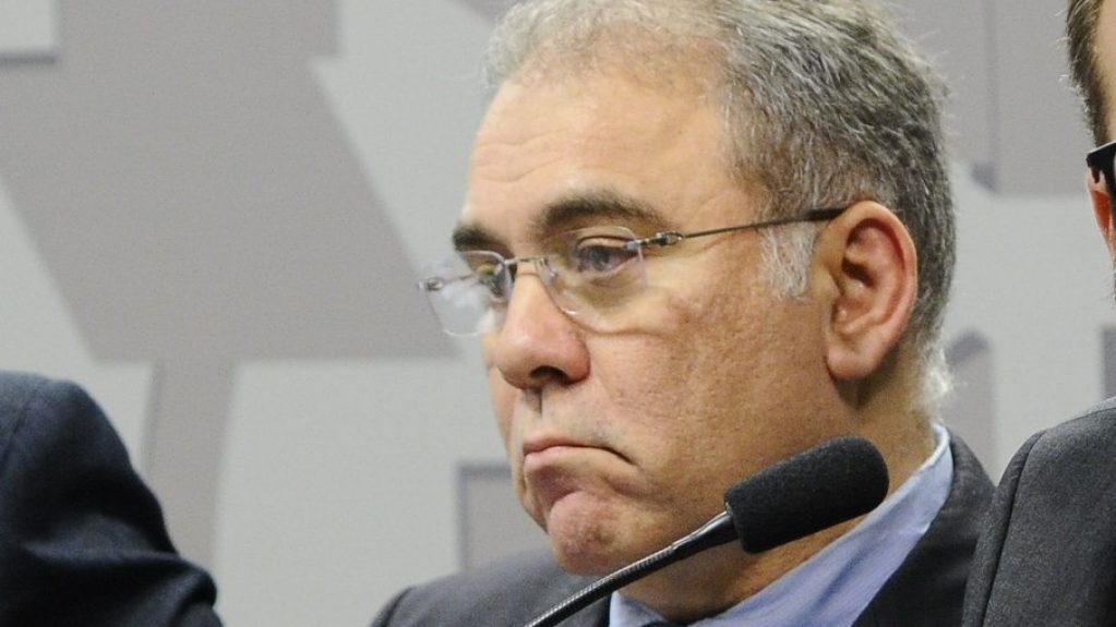 Queiroga reduz militares, mas mantém aliados de Pazuello no Ministério da Saúde