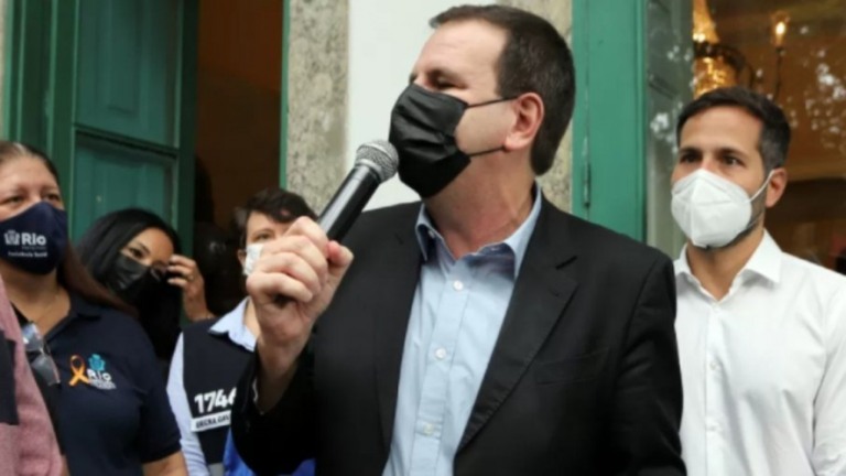 Multa a Bolsonaro por "motociata" deve ser "avaliada pelo povo", diz Paes