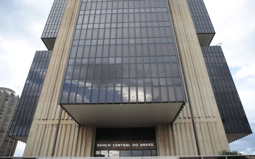 Presidente do Banco Central afirma que regularizar bitcoin é irrelevante Presidente do Banco Central afirma que regularizar bitcoin é irrelevante