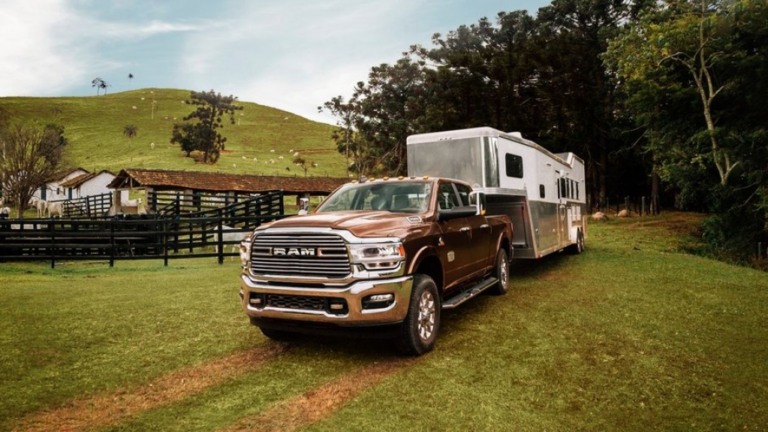 Série exclusiva para o Brasil Rodeo da Ram 2500 acaba em 10 horas