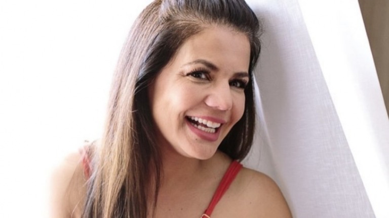 "Não há democracia no Brasil", desabafa atriz Nívea Stelmann, ex de Mario Frias