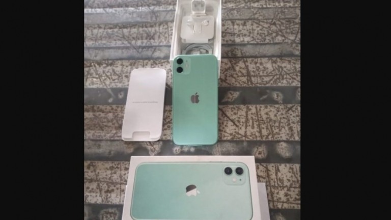 Receita Federal realiza leilão com iPhone a partir de R$ 1.600; confira