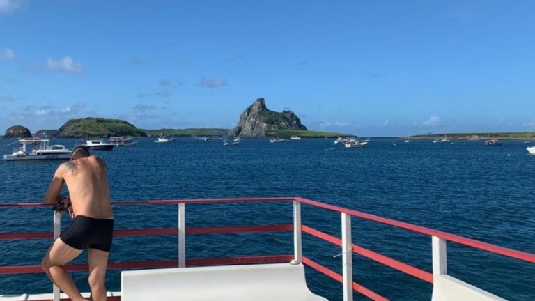 Vídeos mostram últimos momentos de turista que morreu afogado em Noronha