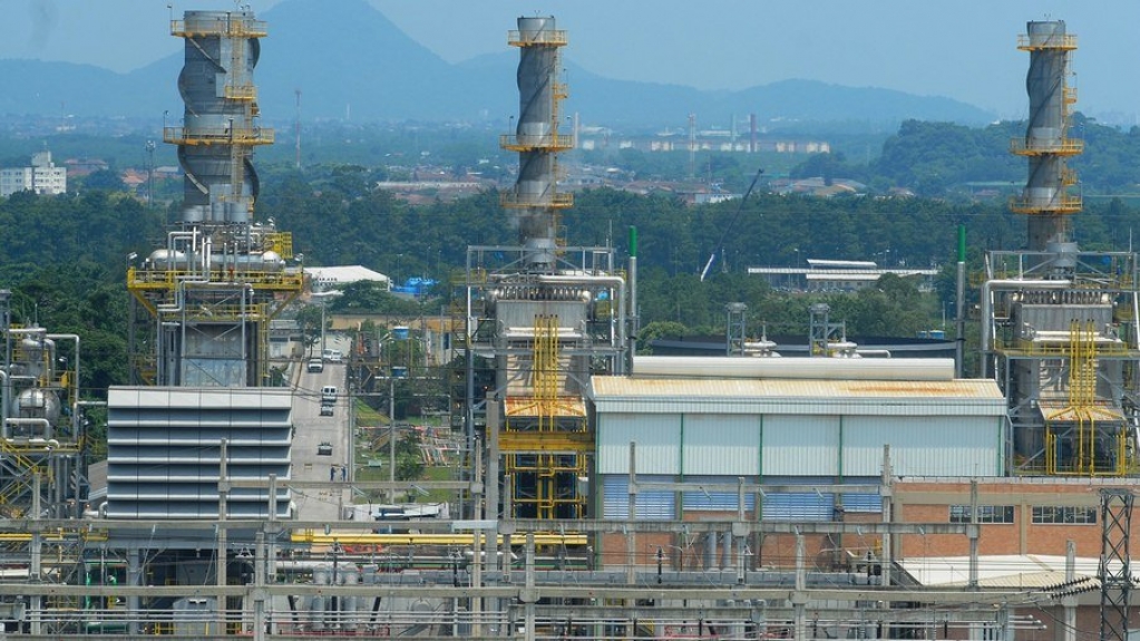 Governo vai acionar termelétricas de reserva para evitar falta de energia Governo vai acionar termelétricas de reserva para evitar falta de energia