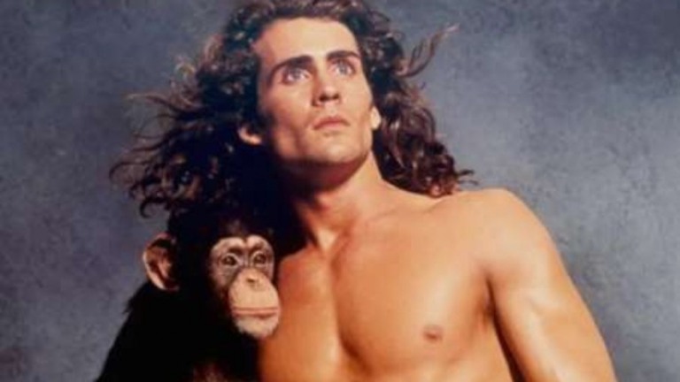 Ator que fez Tarzan na TV morre aos 58 anos em acidente aéreo