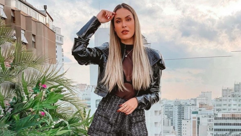 Sarah Andrade diz que já ficou com sete famosos depois do BBB 21
