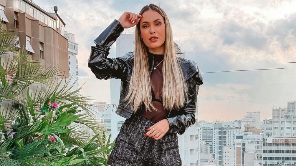 Sarah Andrade diz que já ficou com sete famosos depois do BBB 21