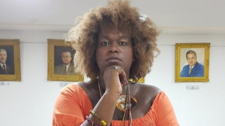 Vereadora Benny Briolly volta ao Brasil e relata medo após ameaças de morte