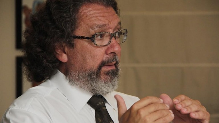 Advogado criminalista vira alvo da família Bolsonaro: "vagabundo"