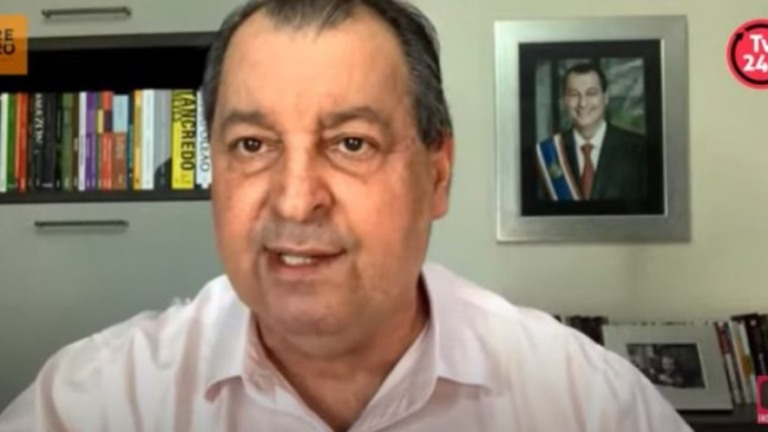Aziz diz que CPI concluiu que Bolsonaro negligenciou vacinas: "Temos certeza"