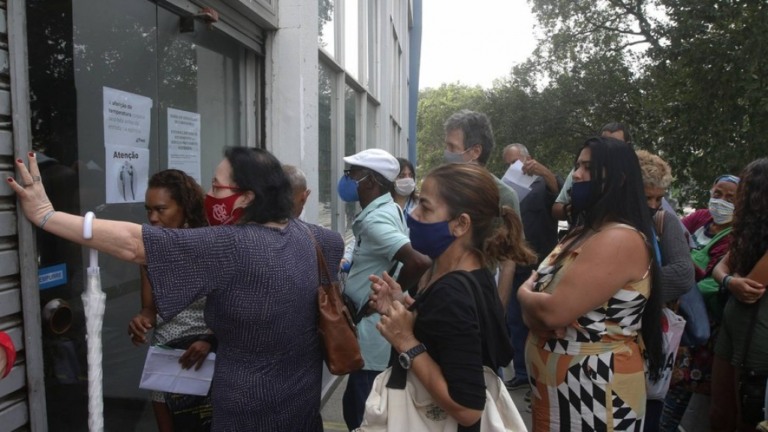 Prova de vida do INSS volta a ser obrigatória hoje; veja quem precisa fazer