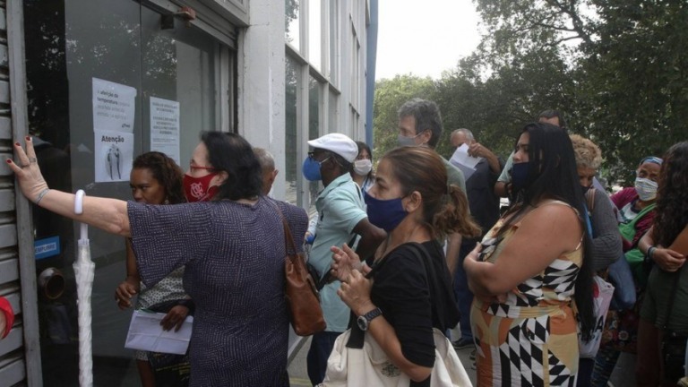 INSS paga 13º salário para dois grupos nesta terça-feira; veja quem recebe