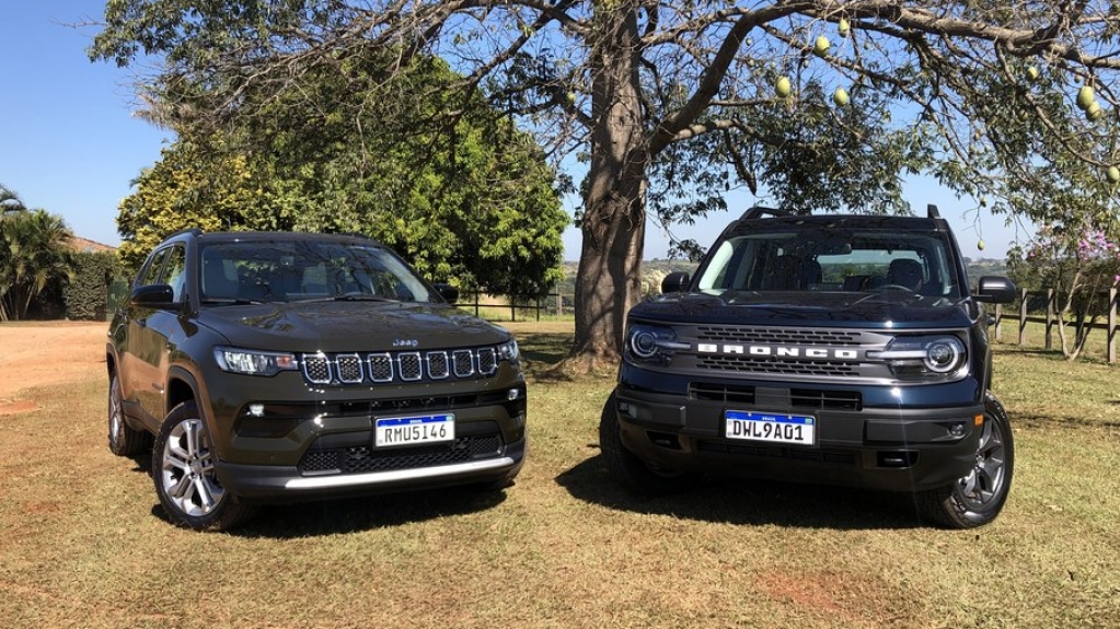 Ford Bronco encara Jeep Compass, ambos turbinados. Qual vence?