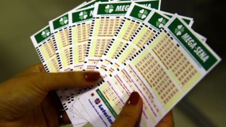 Mega-Sena desta quarta-feira (2) vai pagar R$2,5 milhões; veja como apostar