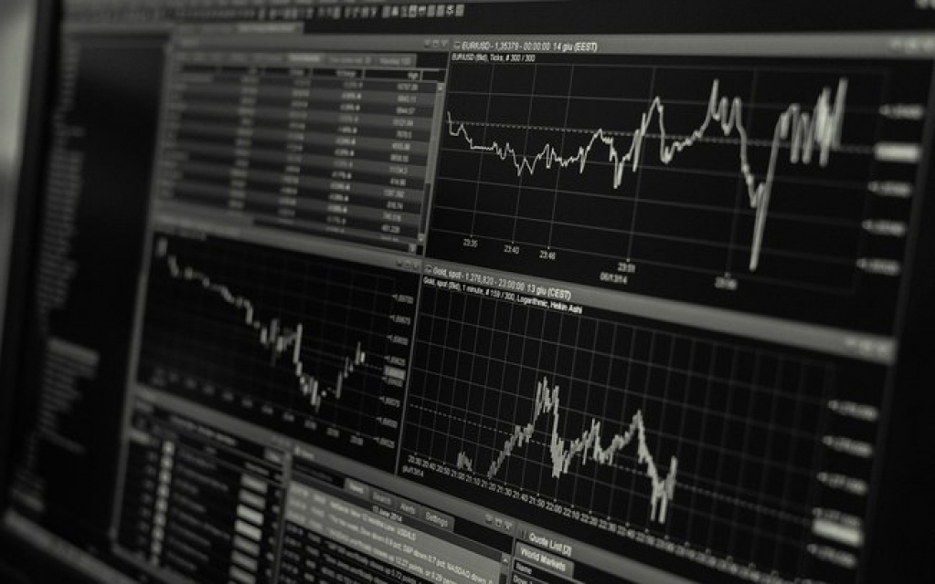 Investimentos recuam mais de 4% em março, diz Ipea Investimentos recuam mais de 4% em março, diz Ipea