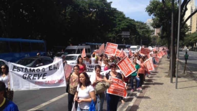 Servidores que entraram em greve terão dias descontados no salário, decide União