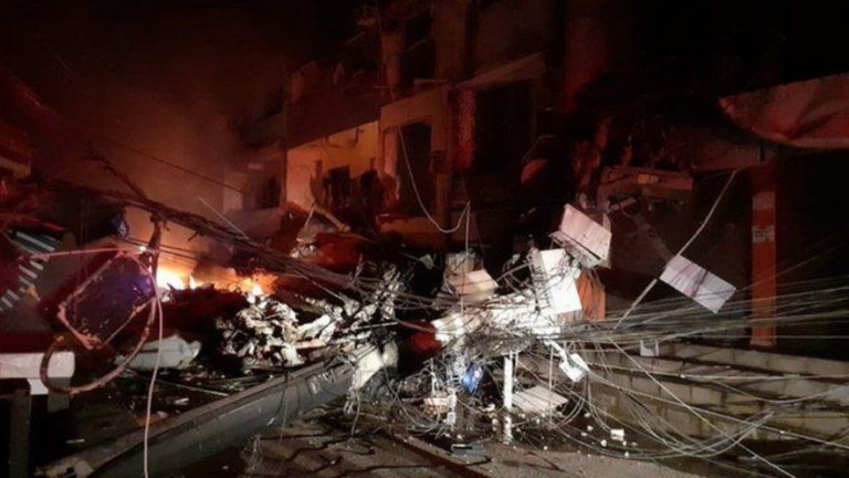 Jovem retirada dos escombros de prédio que desabou no Rio está em estado grave