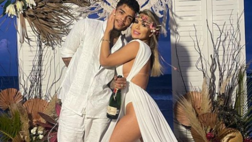 Viúva de MC Kevin se revolta com sumiço de aliança: 'Fiz boletim de ocorrência'
