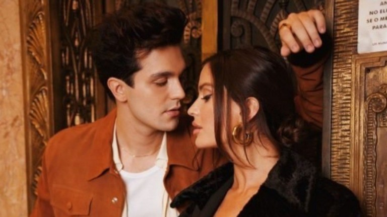 Luan Santana curte feriado com ex-affair de Neymar, diz colunista Luan Santana curte feriado com ex-affair de Neymar, diz colunista