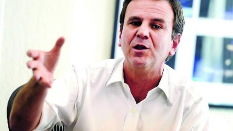 Paes dá ultimato contra prédios irregulares no RJ:"Se construir, vamos derrubar"