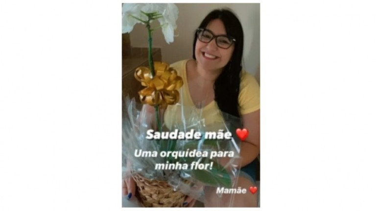 Suspeito de matar a própria mãe, jovem declara luto nas redes sociais