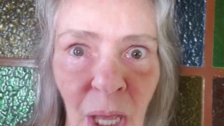 Angela Ro Ro mais uma vez recorre às redes sociais para pedir dinheiro