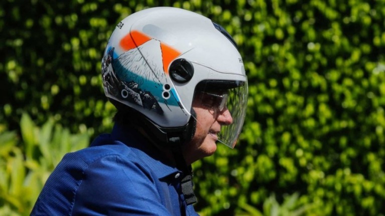 Bolsonaro espera 100 mil motos em passeio em São Paulo