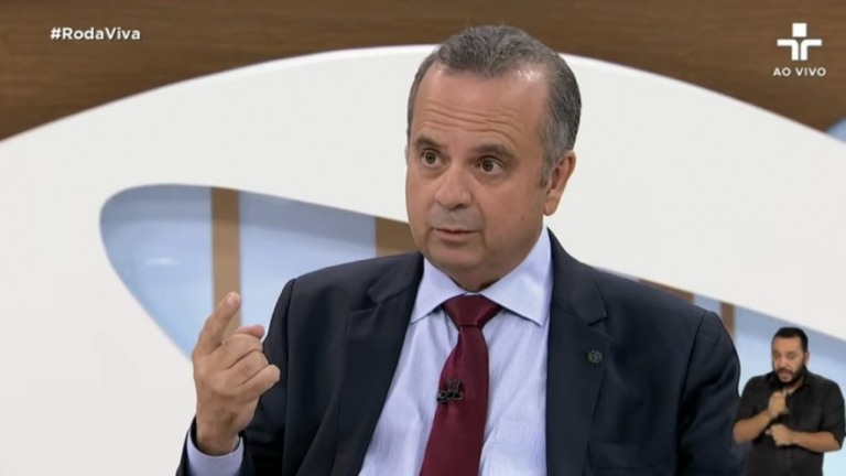 Marinho usou verba do "Bolsolão" para enviar 90 tratores para seu estado