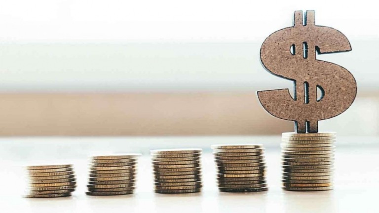Salário mínimo para sustentar uma família deveria ser de R$ 5,3 mil, diz estudo