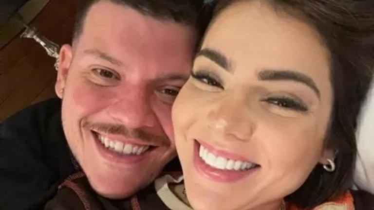 Esposa de Ferrugem afirma que perdoaria traição novamente: 'Muito bem resolvida'