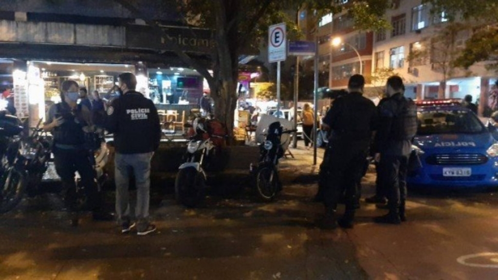Mulher assassinada em Copacabana foi denunciada por vender e não entregar kitnet