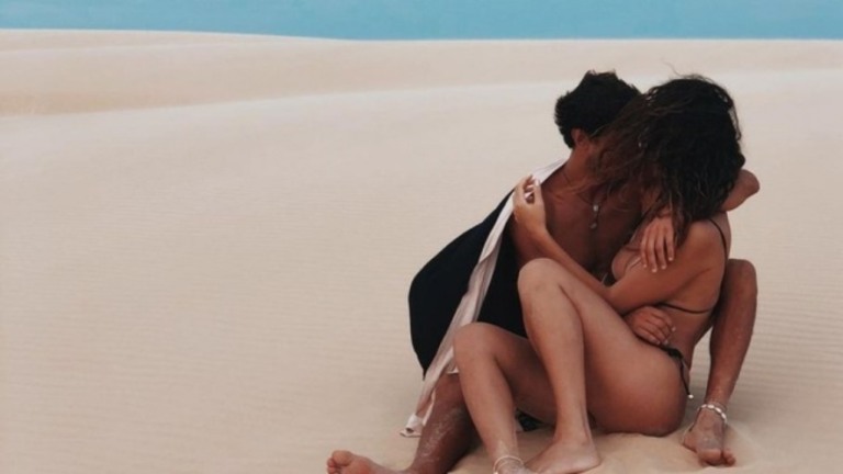 Débora Nascimento publica primeira foto com novo namorado, Marlon Teixeira
