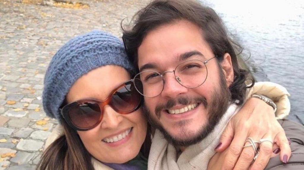 Túlio Gadêlha deixa Fátima sem graça com declaração: 'Minha Mulher-Gato' Túlio Gadêlha deixa Fátima sem graça com declaração: 'Minha Mulher-Gato'