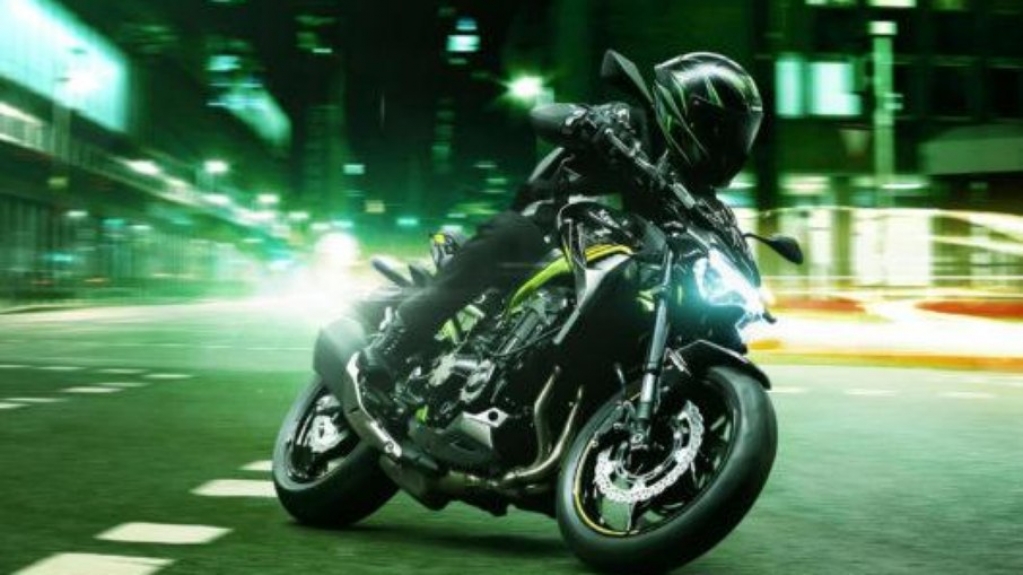 Kawasaki lança linha 2022 da Z900 com novas cores, entre outras novidades