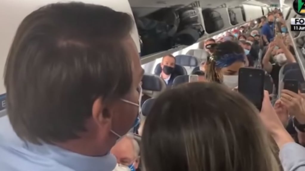 CPI da Covid-19 vai votar se Azul deve explicar ida de Bolsonaro a avião