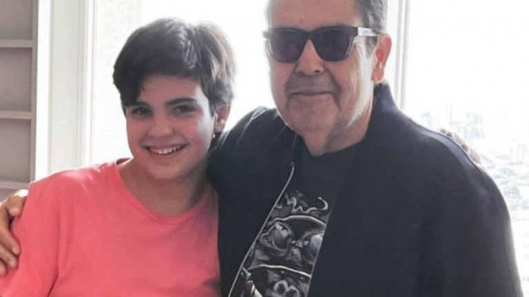 Esposa de Faustão apaga legenda em que anuncia volta de apresentador para Globo