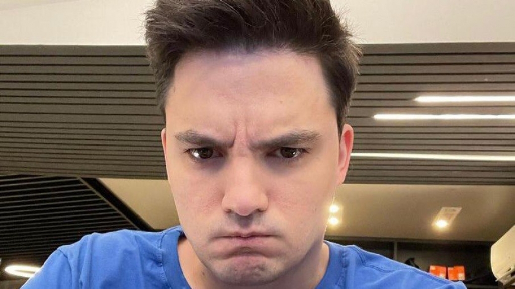 Felipe Neto revela doença genética: 'Não bastava depressão'