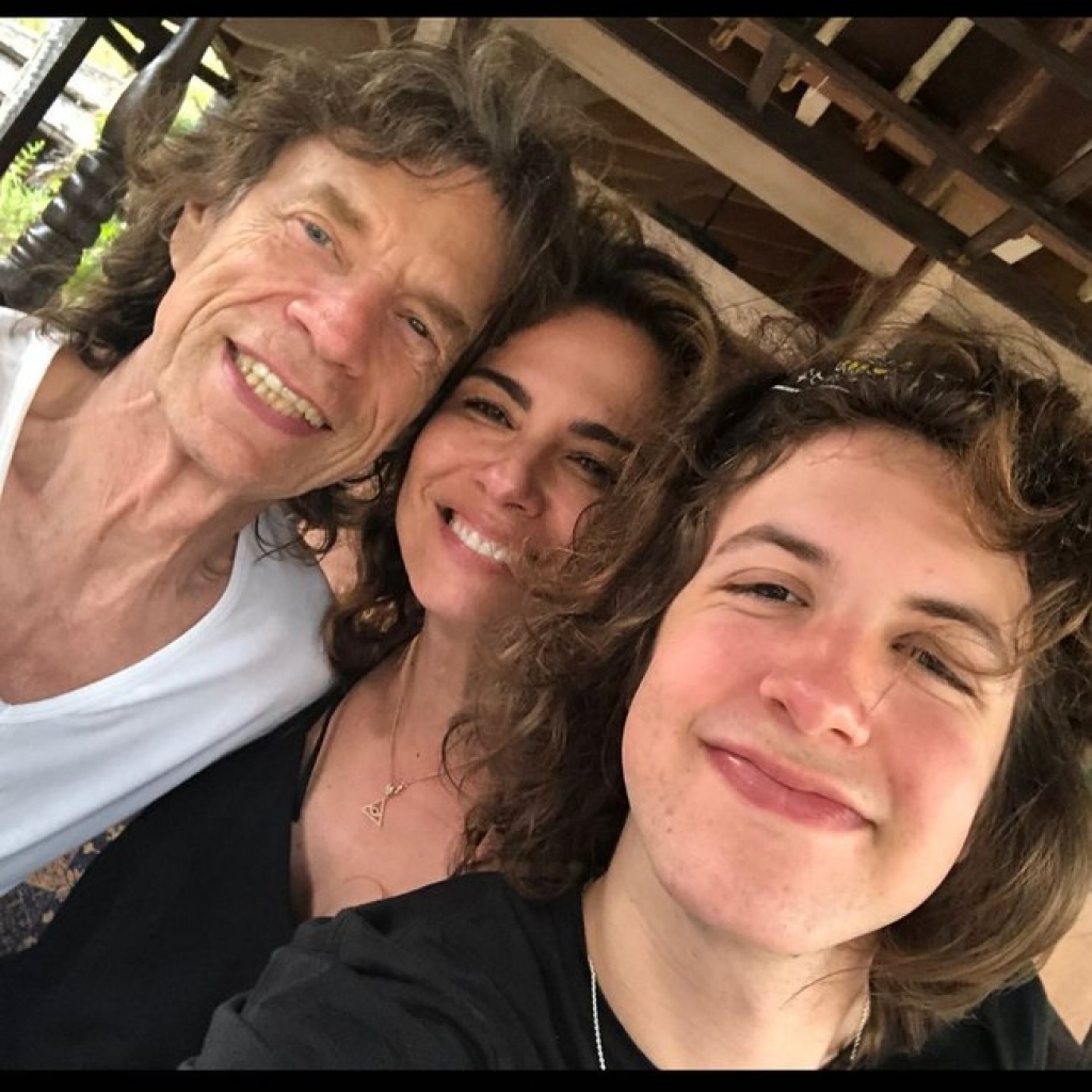 Luciana Gimenez homenageia Mick Jagger em dia dos pais na Inglaterra Luciana Gimenez homenageia Mick Jagger em dia dos pais na Inglaterra
