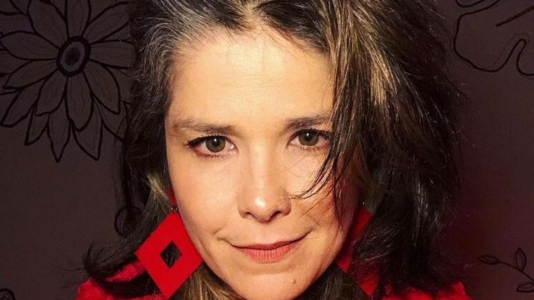 Samara Felippo revela que rasgou vestido por causa de ex-namorado abusivo
