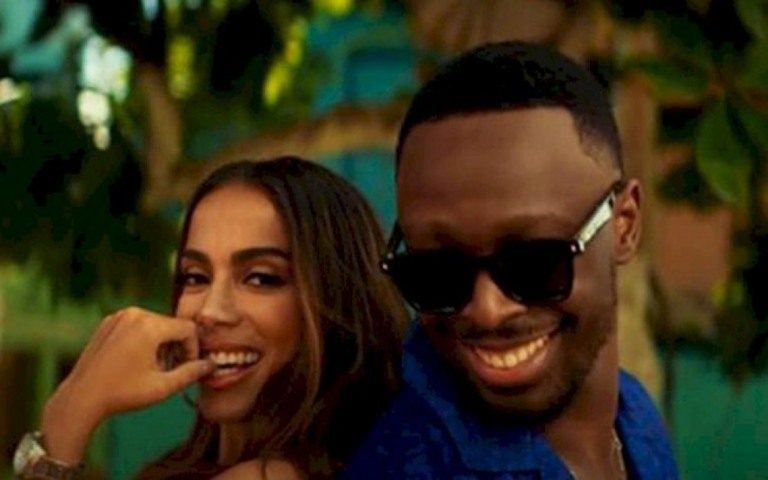Anitta: hit "Mon Soleil" com Dadju ganha clipe oficial. Assista