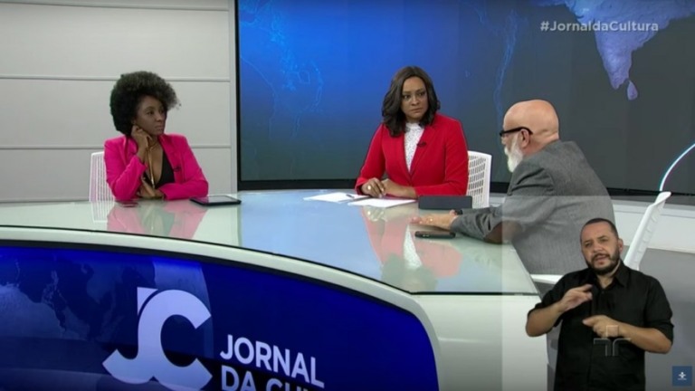 TV cultura encerra noticiário de forma inusitada e acaba repercutindo na web