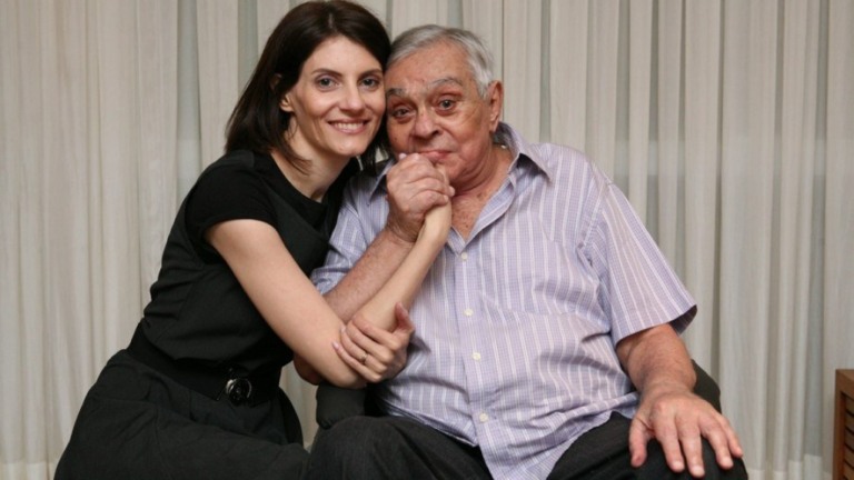 Viúva de Chico Anysio está internada em estado grave com Covid-19