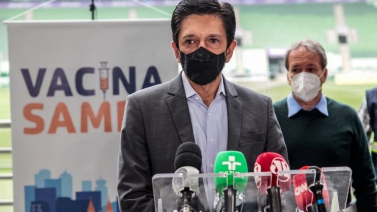 "A princípio, terá Réveillon e carnaval em São Paulo", diz prefeito