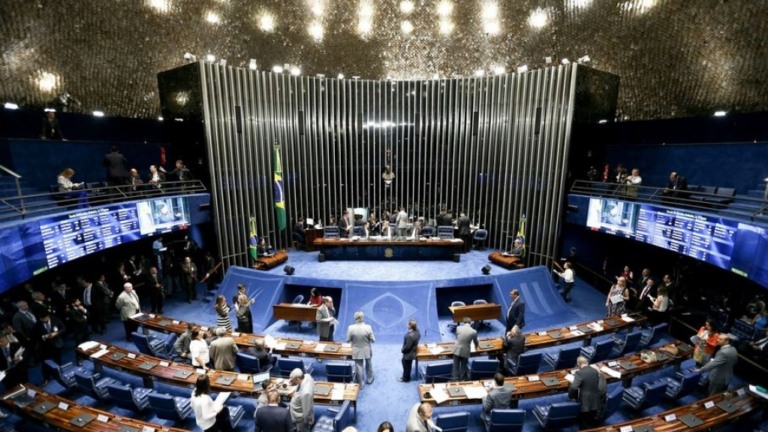 Senado aprova projeto que criminaliza violência psicológica contra mulher