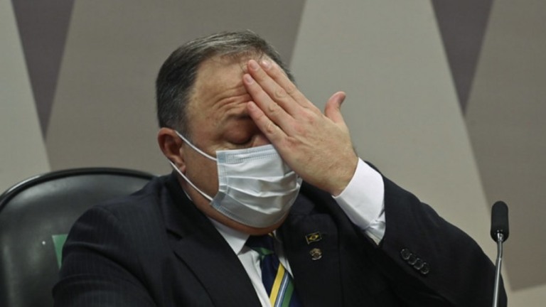 Pazuello é denunciado por improbidade administrativa pelo MPF