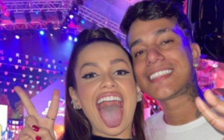 Juliette para de seguir influenciador após ele ter dito sobre beijo grego