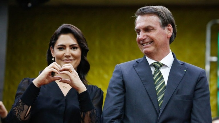 STF reprova investigação sobre cheques de Queiroz à Michelle Bolsonaro