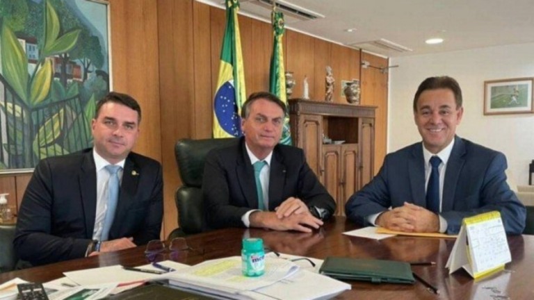 Em nova derrota para filiação de Bolsonaro, TSE afasta presidente do Patriota